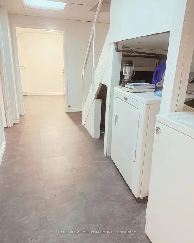 Additional image 22 of 237 Balsam Ave