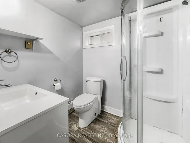 Additional image 42 of 300 East 32nd St