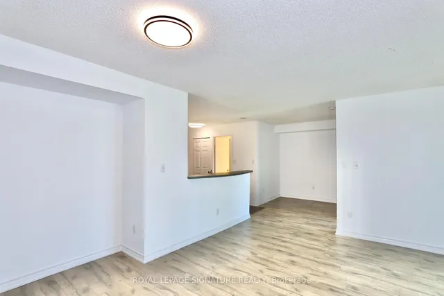 Additional image 6 of 7 Lorraine Dr Unit 1116