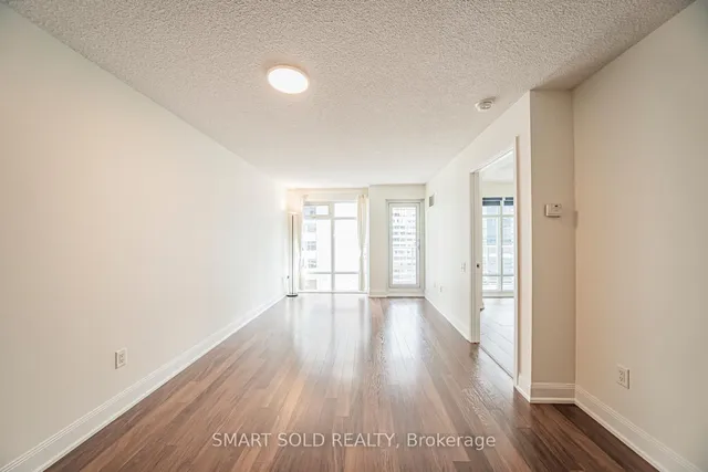 Additional image 30 of 2191 Yonge St Unit 901