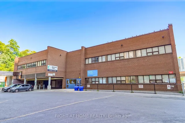 Additional image 41 of 1 Massey Sq Unit 1611