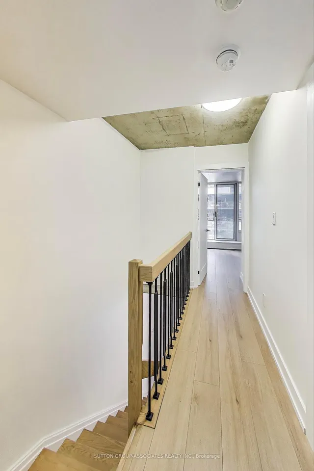 Additional image 11 of 1029 King St Unit 213