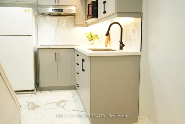 Additional image 28 of 51 Vodden Crt