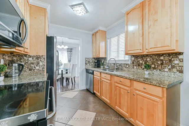 Additional image 7 of 31 Cassander Cres