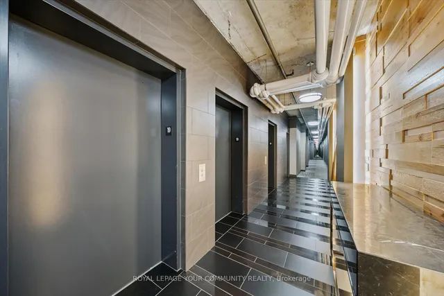 Additional image 23 of 210 Simcoe St Unit 1902