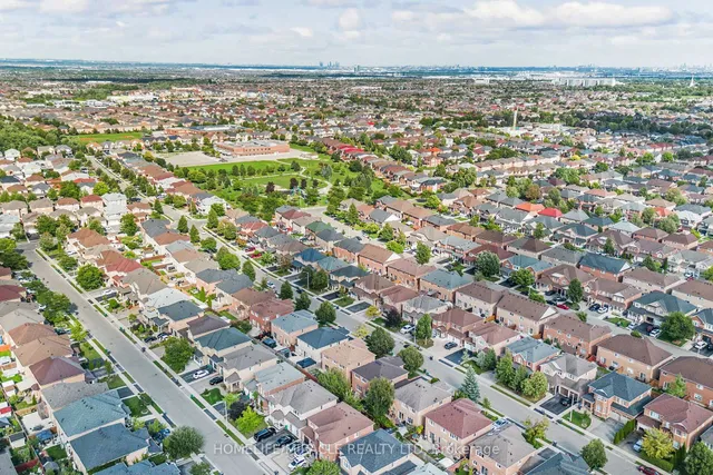 Additional image 48 of 17 Mainard Cres