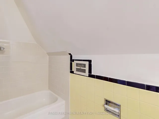 Additional image 34 of 54 Grace St