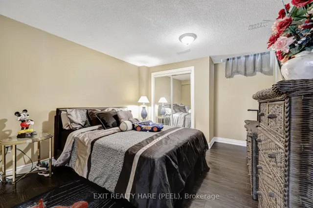 Additional image 40 of 23 Fontainebleu Rd