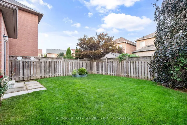 Additional image 42 of 37 Overture Lane