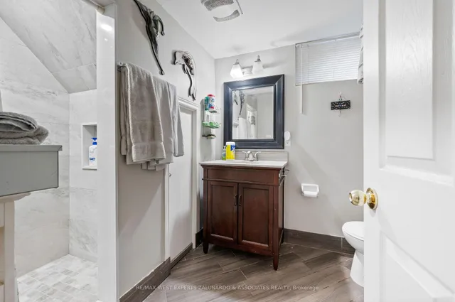 Additional image 21 of 10 Dashwood Cres