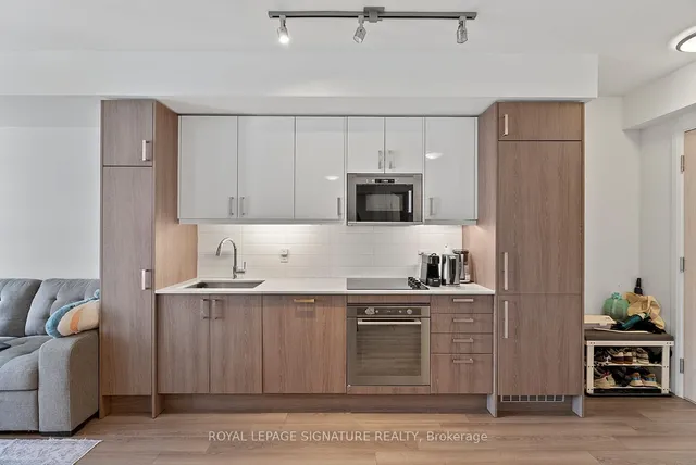 Additional image 8 of 77 Mutual St Unit 2501