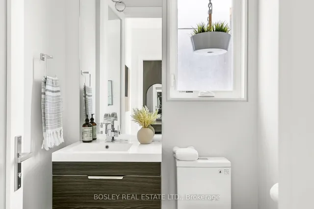 Additional image 9 of 1144 Broadview Ave