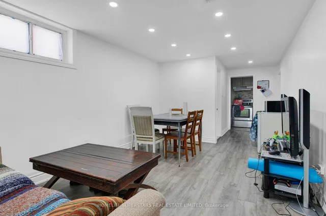 Additional image 34 of 24 Archway Cres