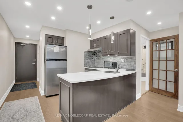 Additional image 11 of 33 Sheppard Ave Unit 500