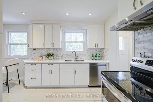 Additional image 9 of 93 McNicoll Ave