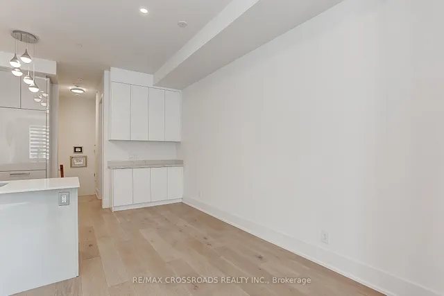 Additional image 10 of 270 Davenport Rd Unit TH3