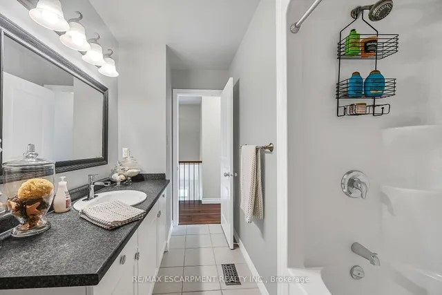 Additional image 37 of 99 Panabaker Dr Unit 8