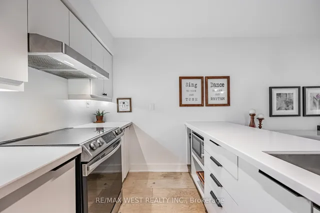 Additional image 12 of 139 Merton St Unit 430