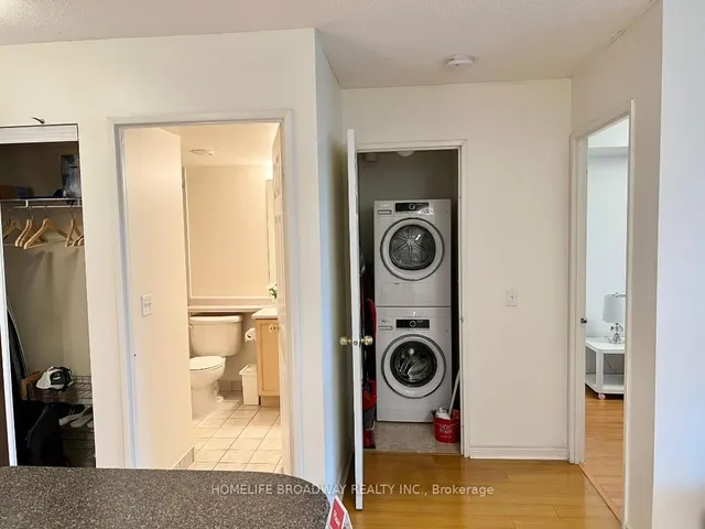 Additional image 11 of 18 Parkview Ave Unit 1907