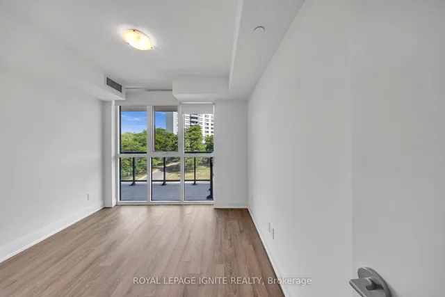 Additional image 26 of 1461 Lawrence Ave Unit 304