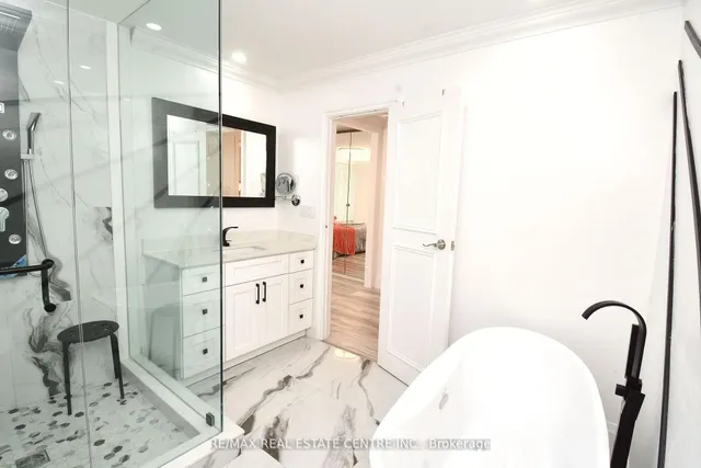 Additional image 31 of 17 Crescent Hill Dr