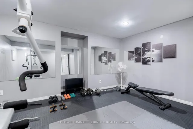 Additional image 32 of 2181 Cleaver Ave