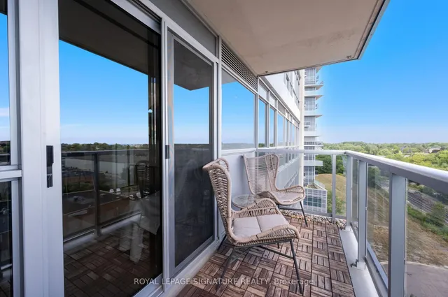 Additional image 22 of 181 Village Green Sq Unit 921