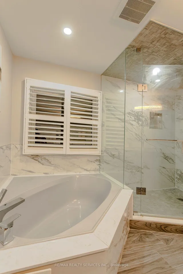 Additional image 27 of 32 Heddon Crt