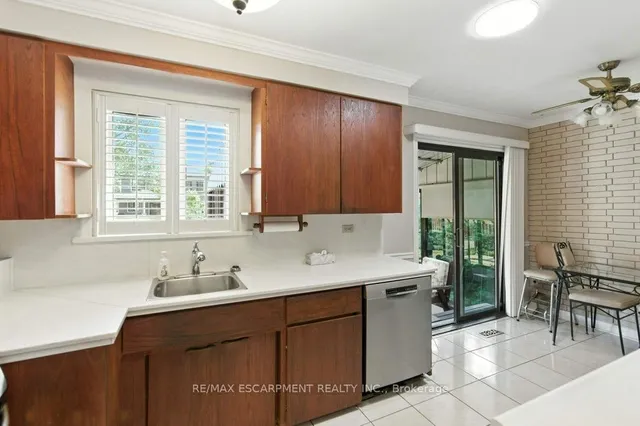 Additional image 15 of 2230 Courtland Dr