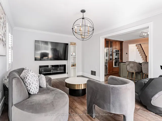 Additional image 11 of 35 Glenmanor Dr