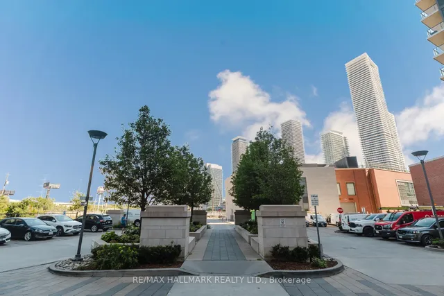 Additional image 44 of 36 PARK LAWN Rd Unit 1609