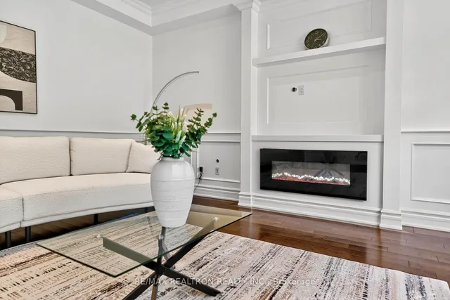 Additional image 7 of 63 Reidmount Ave