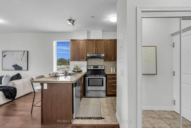 Additional image 29 of 95 WILSON St Unit 314