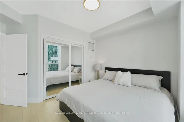 Additional image 19 of 228 Queens Quay Unit 2011