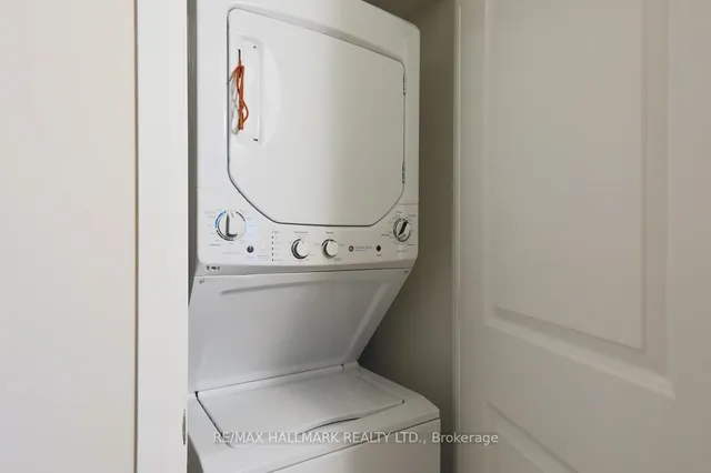 Additional image 11 of 1630 Queen St Unit 220