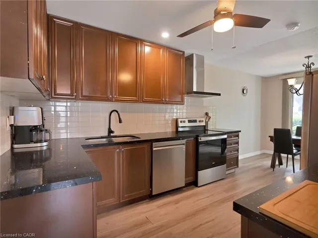 Additional image 9 of 64 Garrow Dr