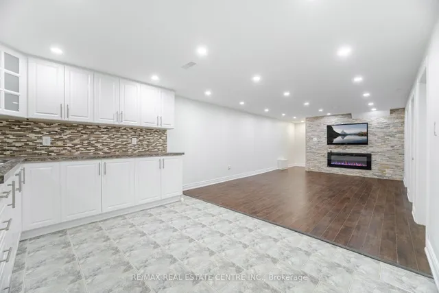 Additional image 28 of 166 Terrace Dr