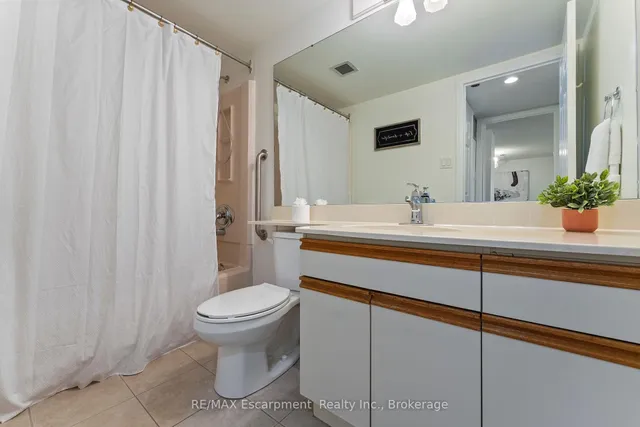 Additional image 19 of 1230 Marlborough Crt Unit 602