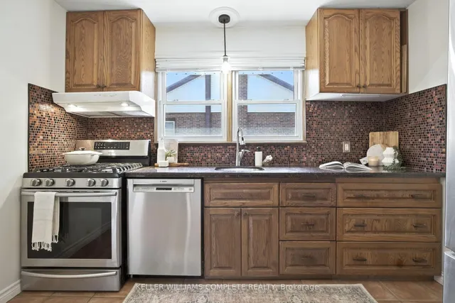 Additional image 13 of 136 West 24th St