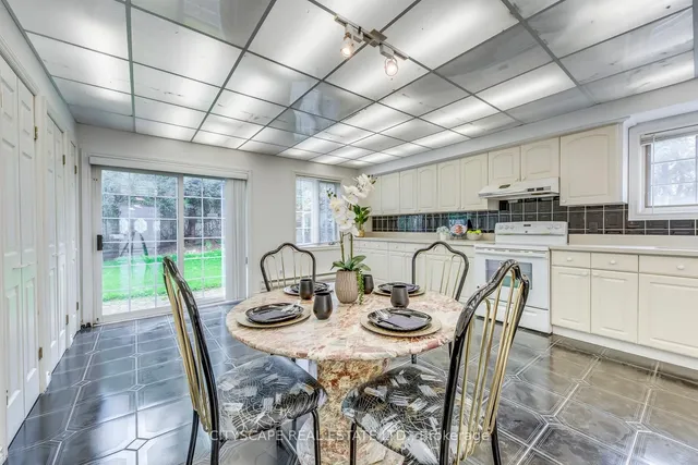 Additional image 9 of 3 Midcroft Dr