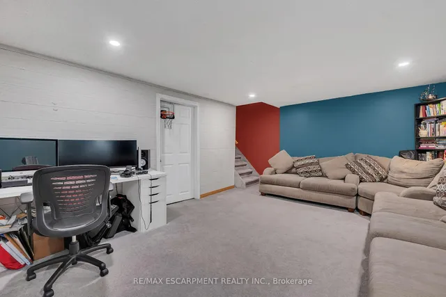 Additional image 20 of 18 Riverdale Dr