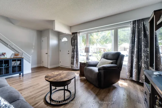 Additional image 8 of 17 RONALDSHAY Ave