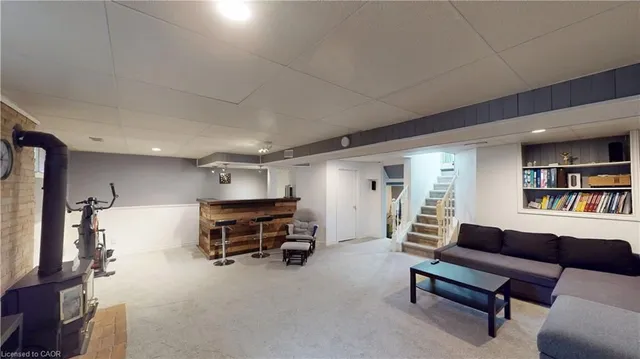 Additional image 18 of 6 Adler Ave