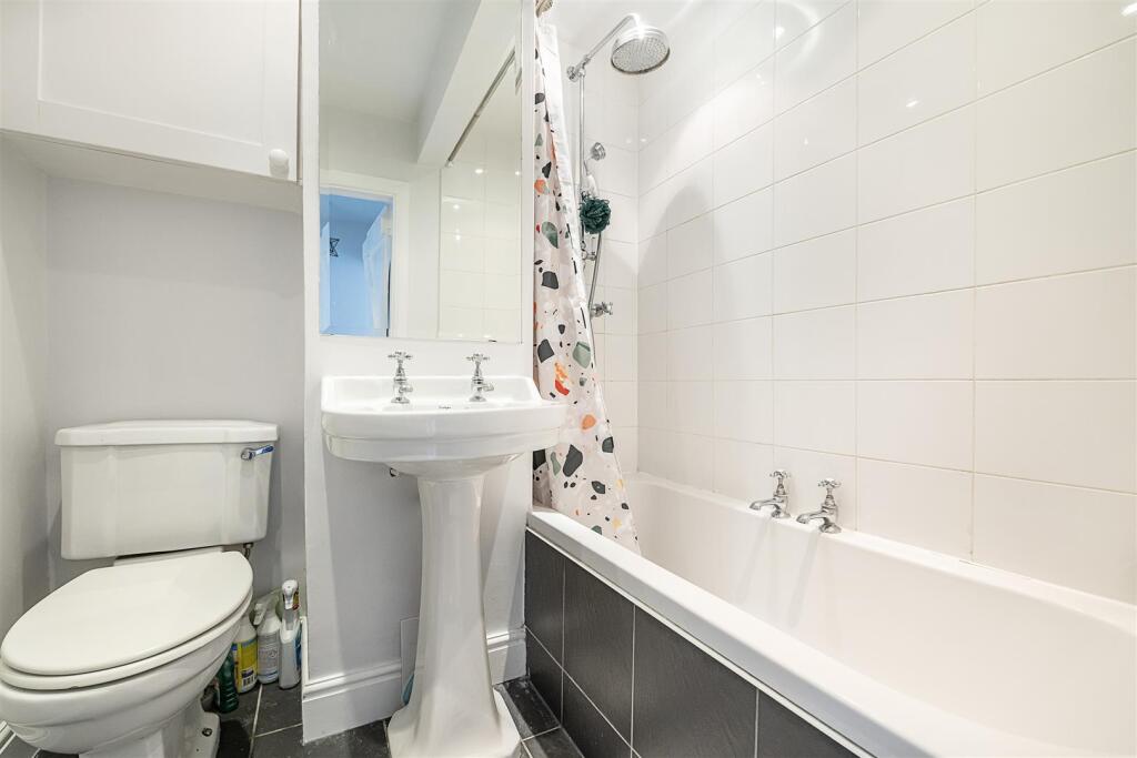 Additional image 10 of Cravells Road, Harpenden
