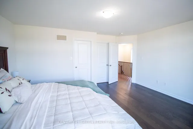 Additional image 23 of 58 Pinot Cres