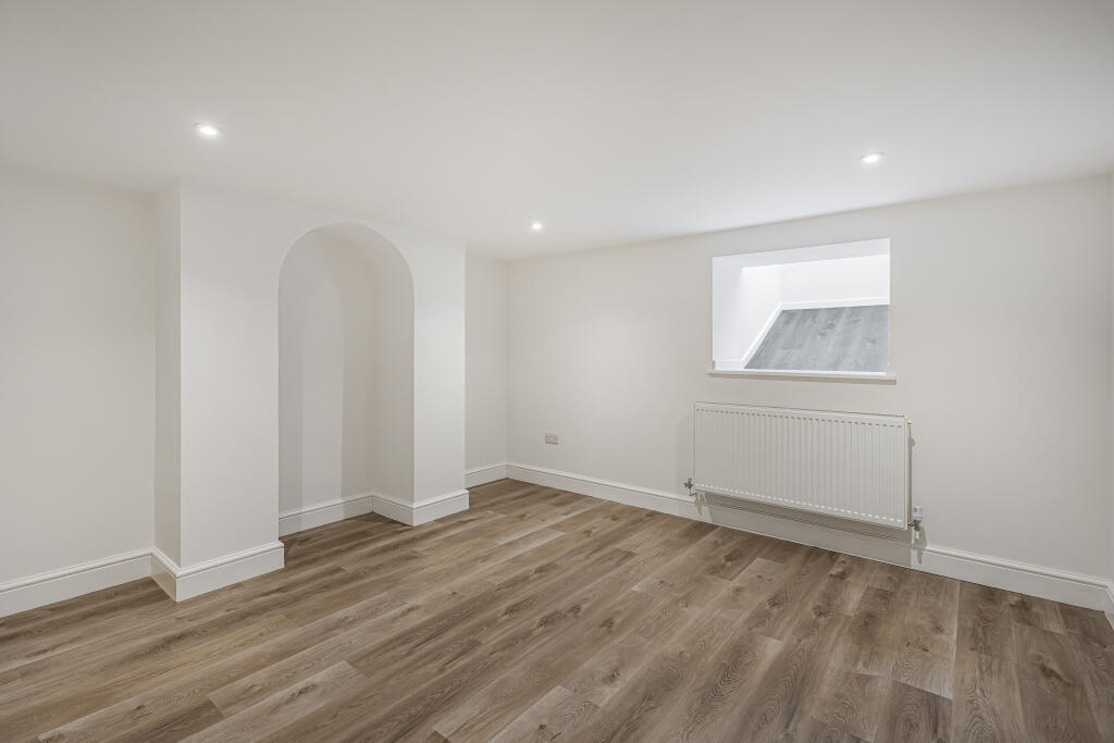 Additional image 5 of High Street, Welwyn, Hertfordshire, AL6