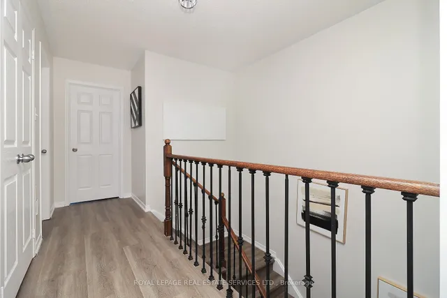 Additional image 24 of 1747 Cobra Cres