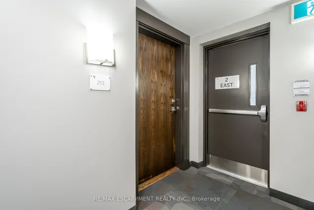 Additional image 7 of 30 Hamilton St Unit 213