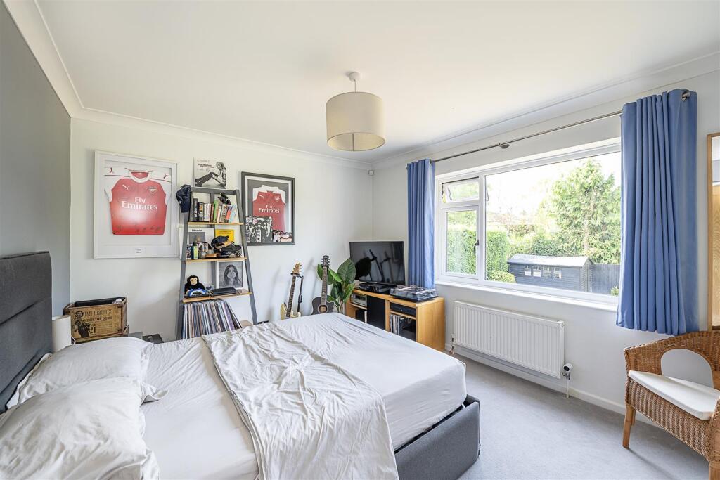 Additional image 13 of Tuffnells Way, Harpenden