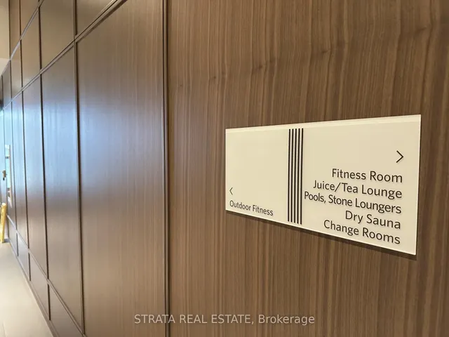 Additional image 34 of 19 Bathurst St Unit 3915